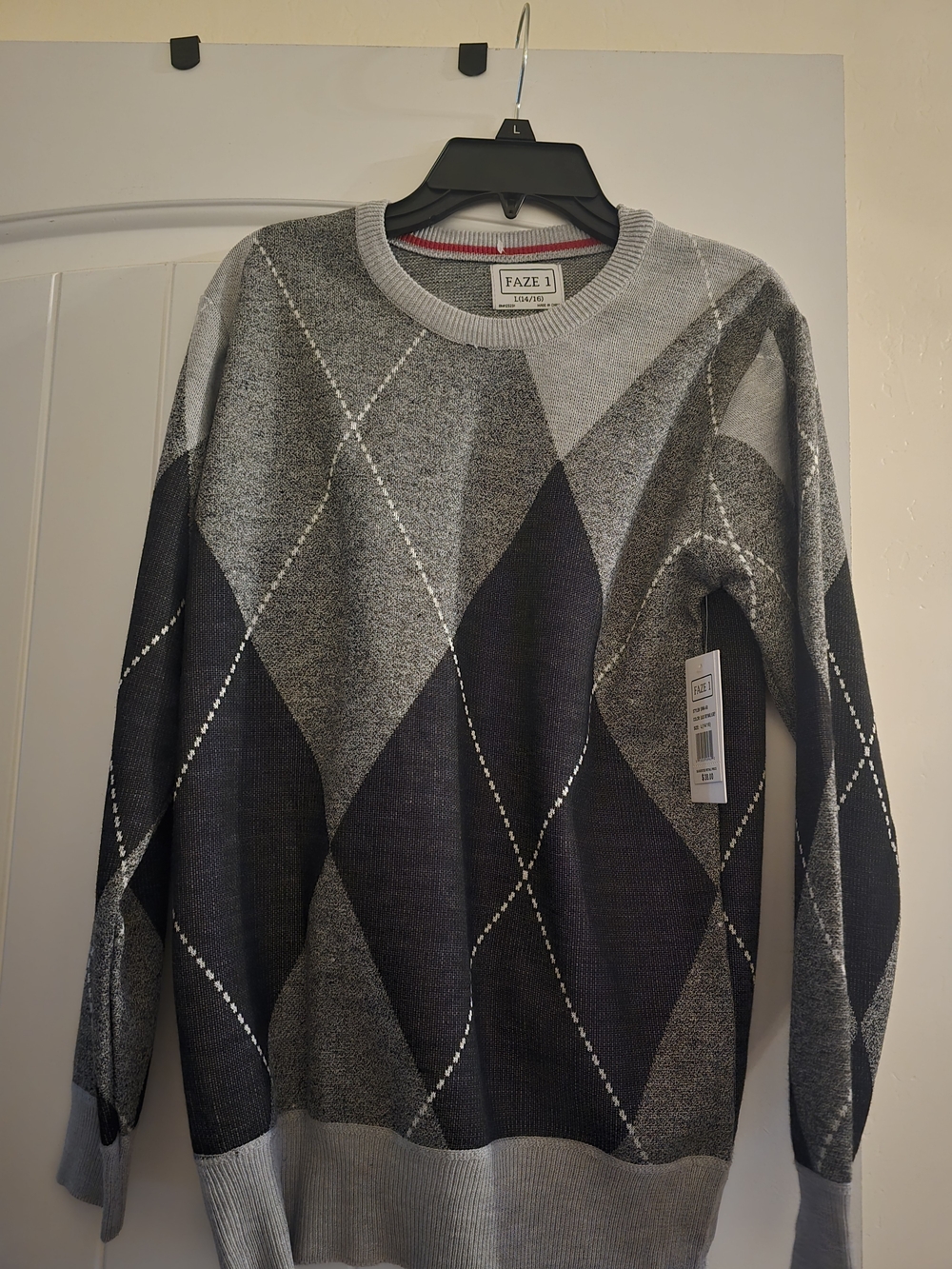 Faze 1 Men's Gray Argyle Crewneck Sweater